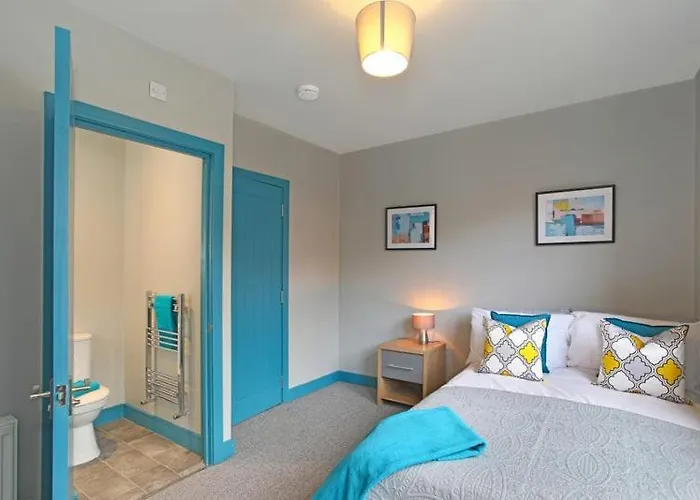 Guest house Elland Road *